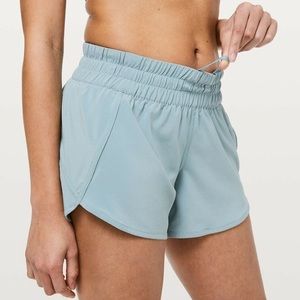 Lululemon tracker shorts